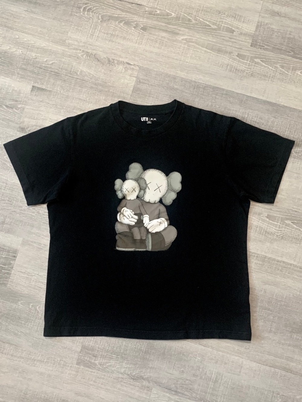 KAWS X Uniqlo UT Black Short Sleeve T-Shirt Companion Father Son Unisex XL - Picture 2 of 8